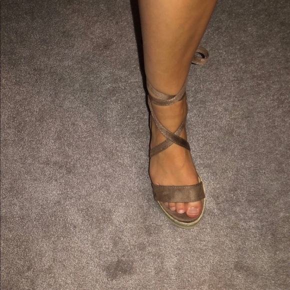 Sandals - Picture 5 of 7